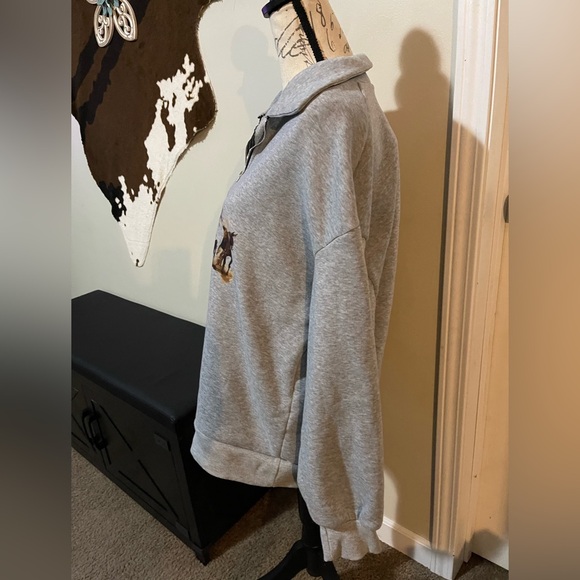 SHEIN Gray Sweater with Horse Print - Picture 2 of 8
